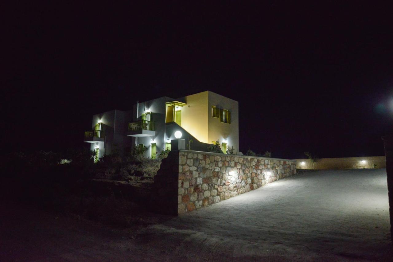 Zeras Apartments Адамас Экстерьер фото